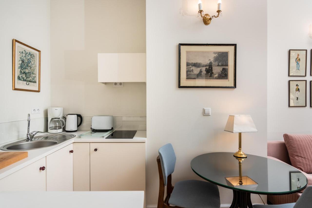 Classy Old Town - By Upstairs Apartament